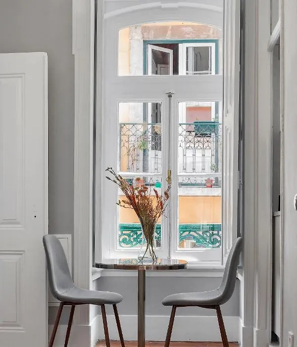 Small Design Studio - Rosa, Bairro Alto-1